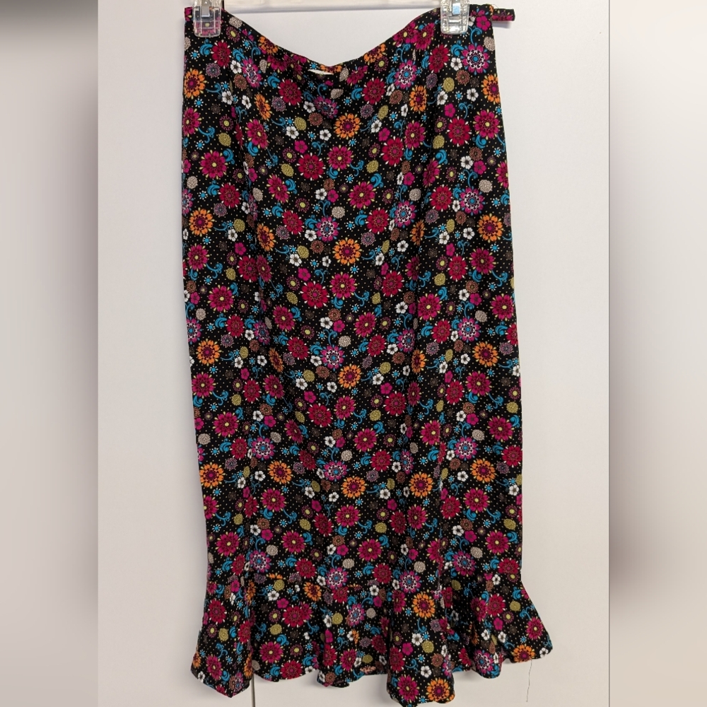 Ladies flowered skirt